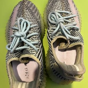Yeezy 350 yeezreel reflective size 5.5